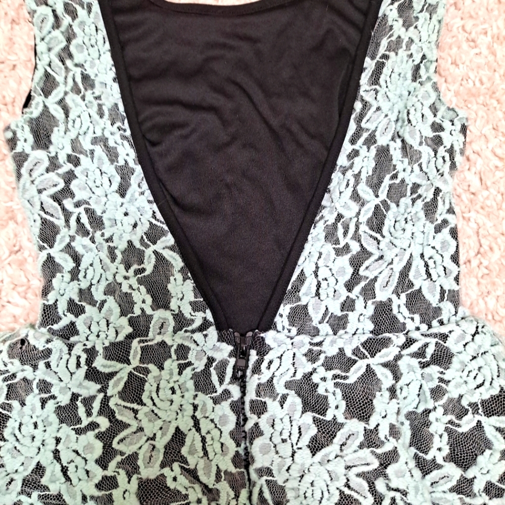Charlotte Russe Dress. Size small - Picture 2 of 3